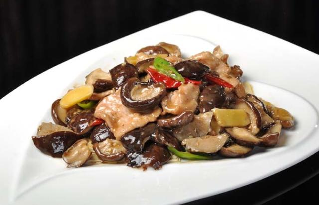 香菇炒肉鲜香无比美味又健康