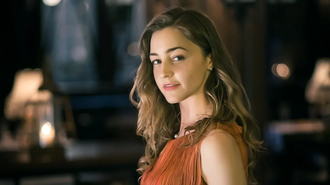 瑞塔·维泽尔rita vizer演员毕业于匈牙利厄特沃什·罗兰大学.