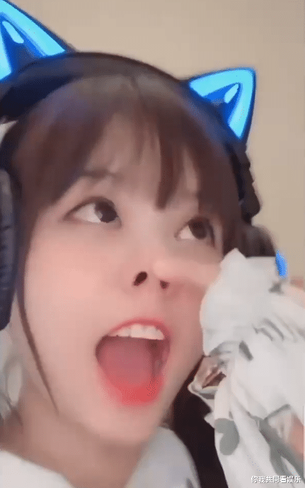 谁说扮丑等于毁容的当火线妹做出猪鼻子的动作这也太可爱了吧
