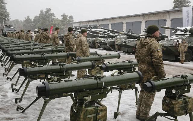 此国面积没中国一个省大,兵力却高达80万,核弹头上千枚_苏联