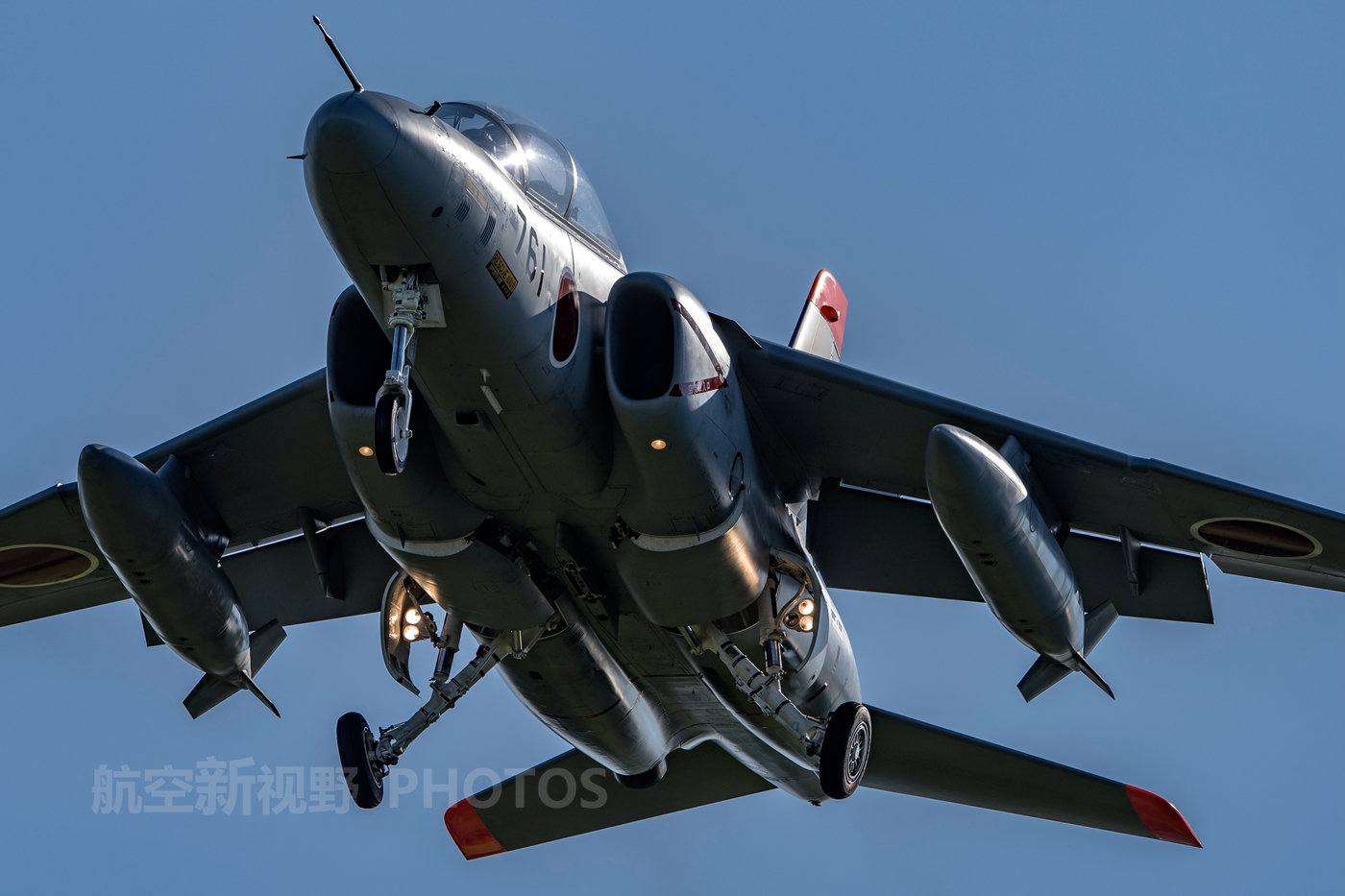 原创川崎t-4中级教练机,32年产量已经突破210架,空自飞行员的万金油