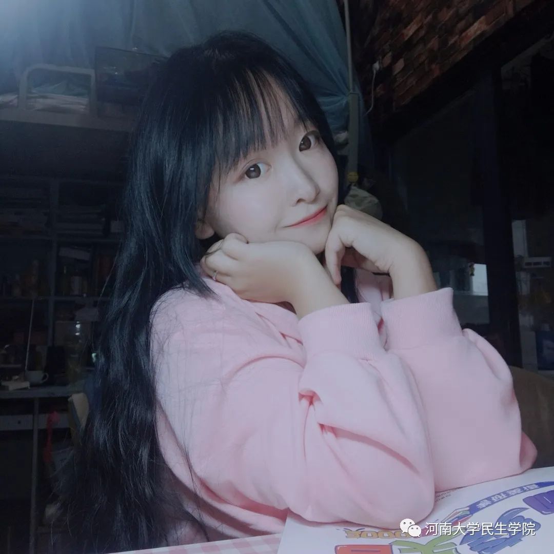 "未来律师"的她08@19级新闻张梦瑶生活中的她是一