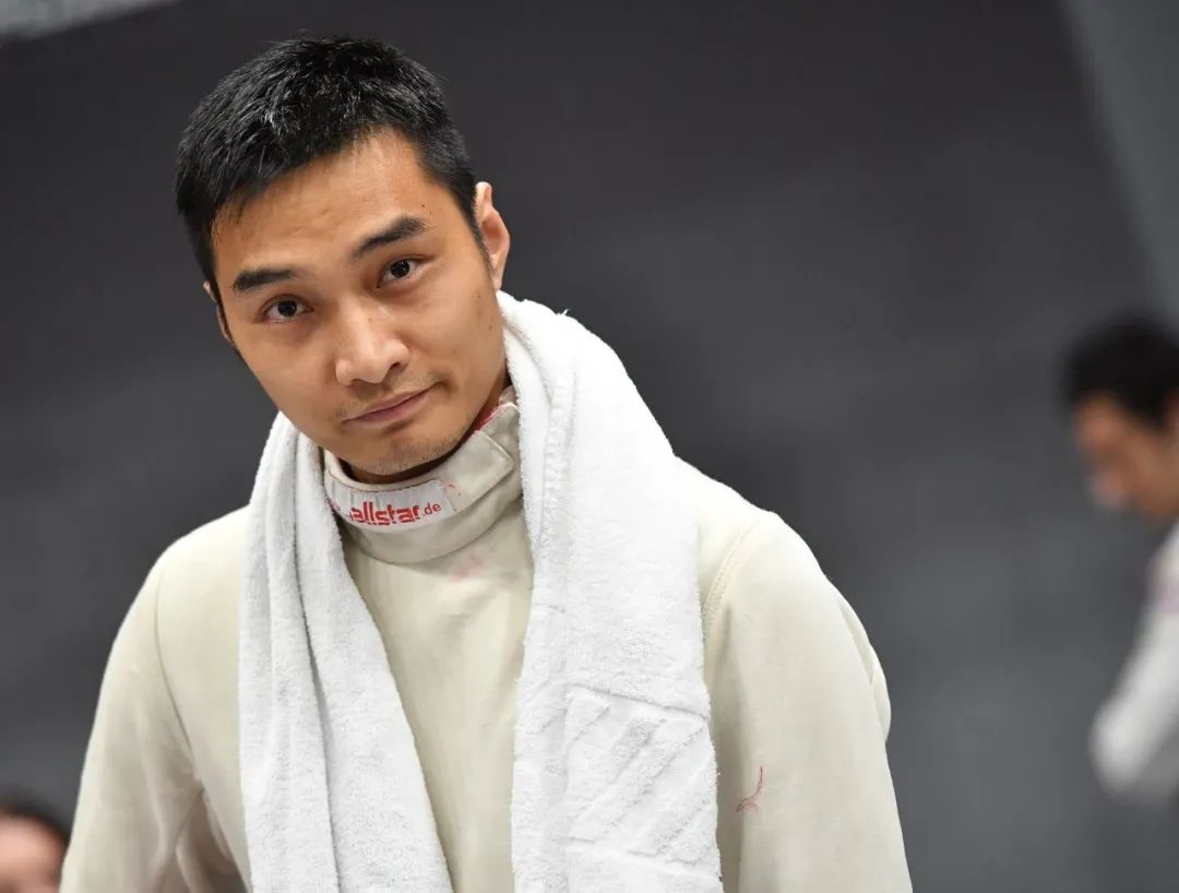 男女佩剑世界杯,重剑大奖赛昨三地开赛_王子杰