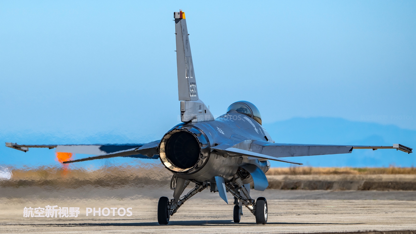 原创通用动力f16战机第三代轻型战斗机的标杆除了不隐形别的完美