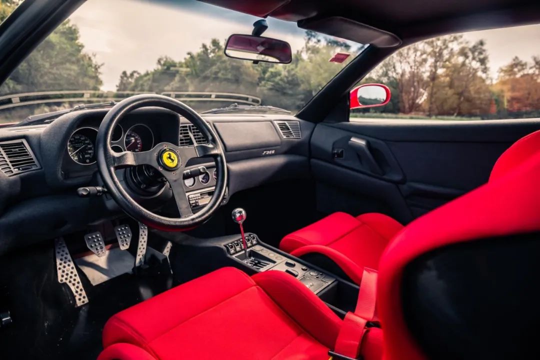 这是一辆曾被赶出纽伯格林,可能是全世界最肆意妄为的法拉利f355!