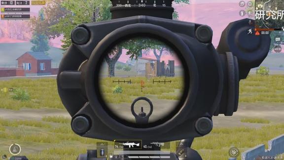 和平精英:m249这把枪满核100发子弹,但是太飘了!