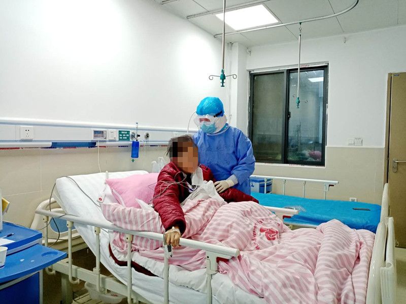 渌口连线〡脱离ecmo后第5天,"玫瑰阿姨"转出icu