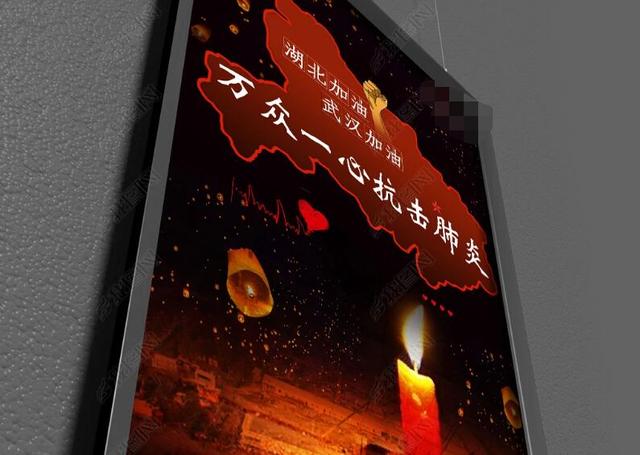 原创湖北男子将头钻出围栏理发既心酸又莫名想笑祈祷疫情尽早结束