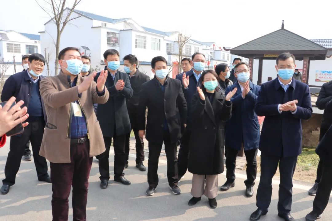 最后,淮安区副区长李晓旭同志及参与观摩的领导给与钱集镇农房改善