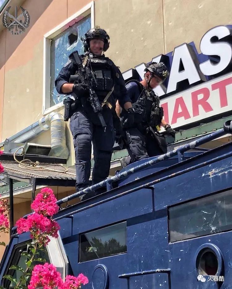 【挥洒过汗水才能说战则有备】达拉斯警局swat训练美图