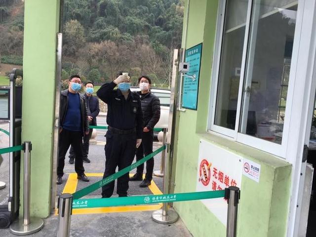 臨安這些學(xué)校有了它 為學(xué)生返學(xué)把好防疫關(guān)(圖1)