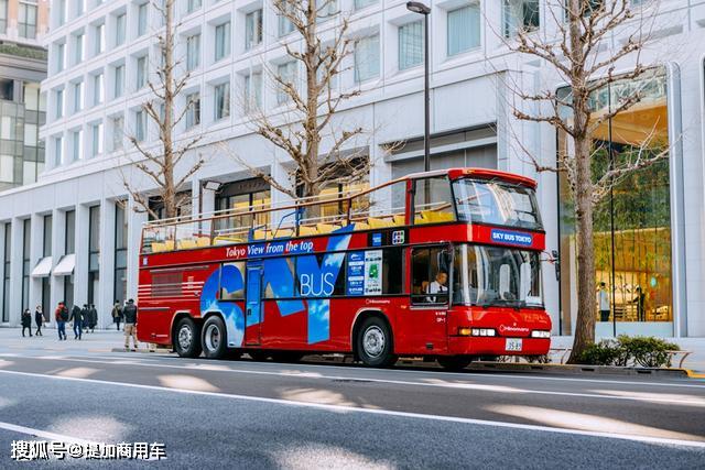 從尼奧普蘭到scania敞篷日本街頭雙層大巴竟大多都是古董車型