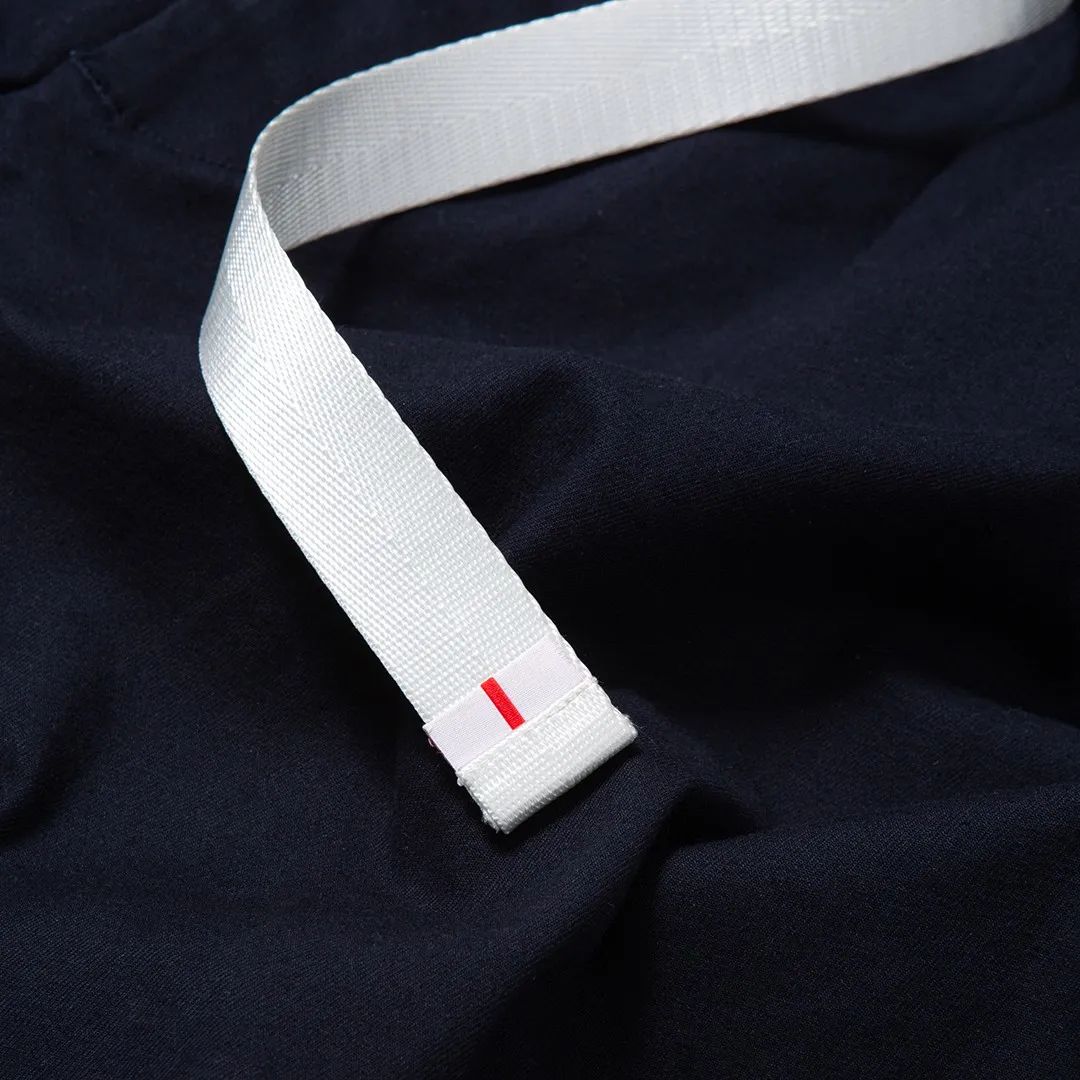 个人非常喜欢绑脚设定,即便没有绑脚设计的下着,也会用ab折固定,当然