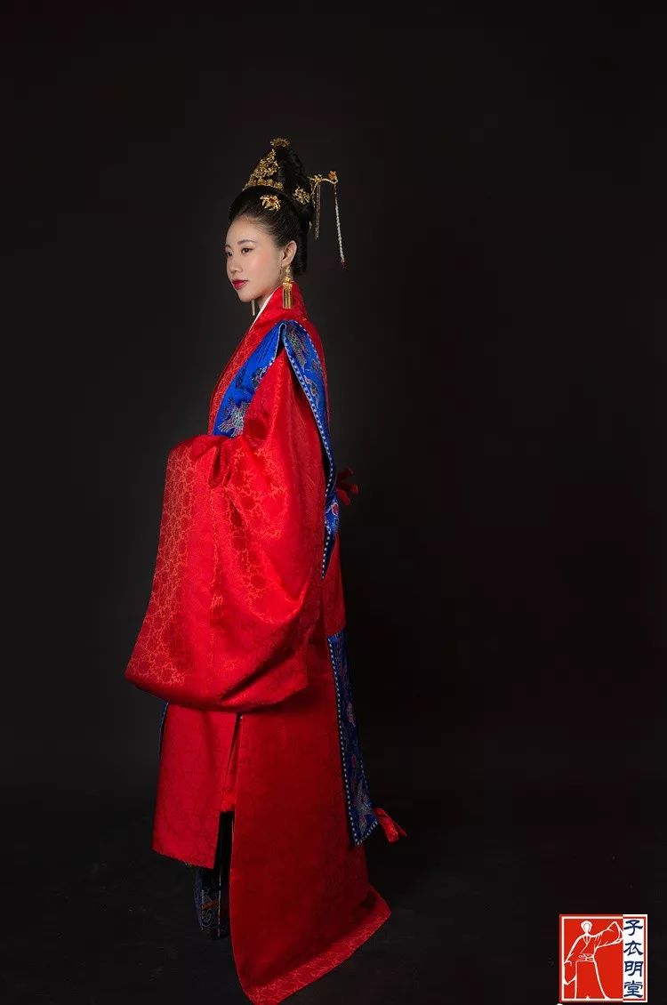 古人的凤冠霞帔到底能有多美