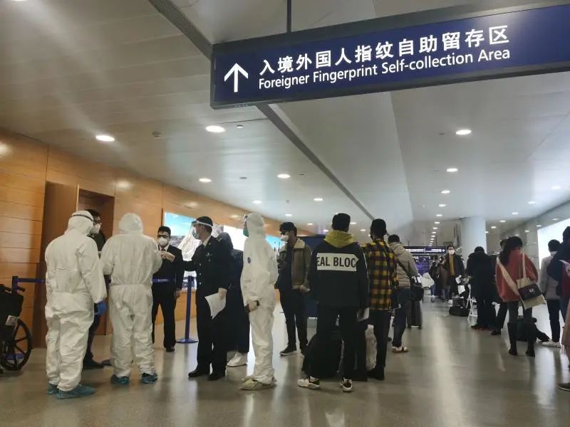 无症状体温正常4名核酸检测阳性旅客是怎么被浦东机场海关查出来的?