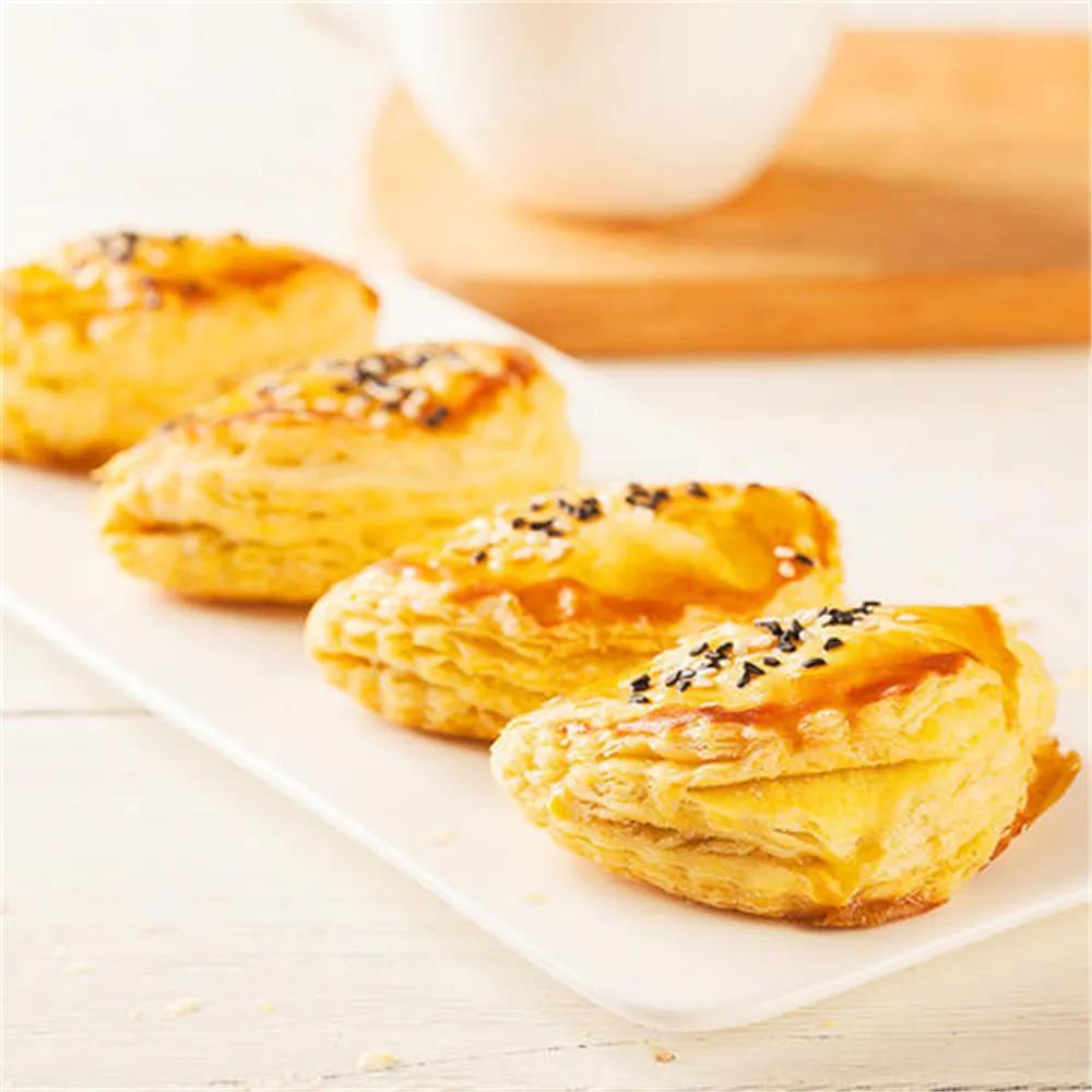 榴莲酥以及奶黄酥,叉烧酥,意大利披萨,京味肉饼,上海咸鸡等各类美味