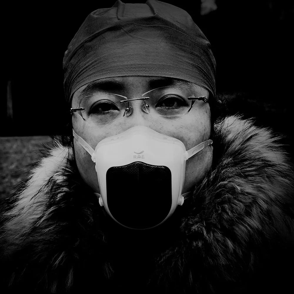 人文肖像陈韶华全民戴口罩的日子