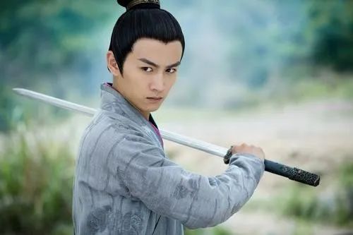 如果林平之不练辟邪剑谱他的命运会更好一点吗