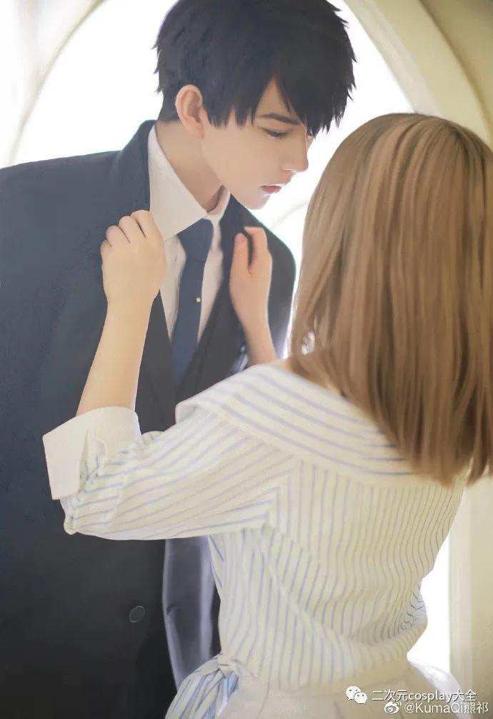 熊祁的《恋与制作人》李泽言cos,眼中的深情,与颜值太杀我了