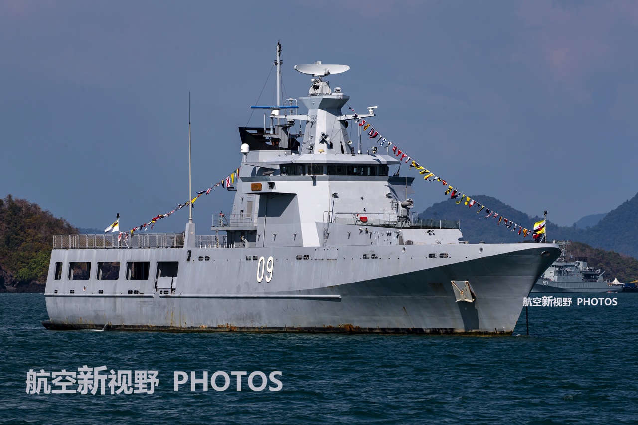 小军舰怎样才能拍出5000吨的效果东南亚小国主力舰类似056