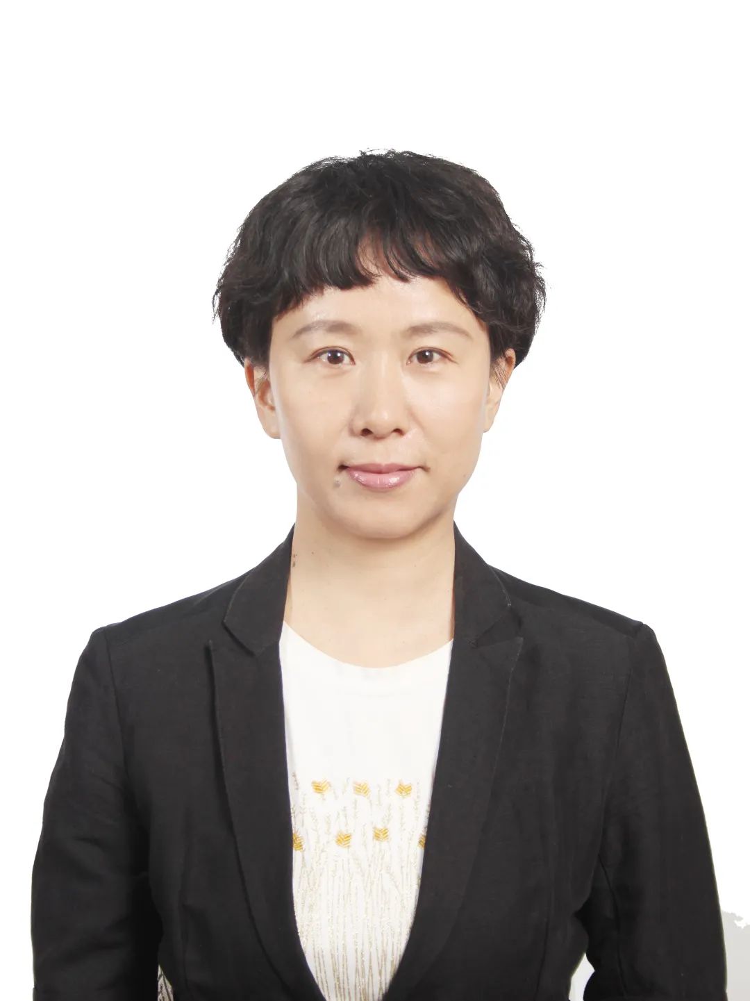 今天侯军为她们送来了节日寄语