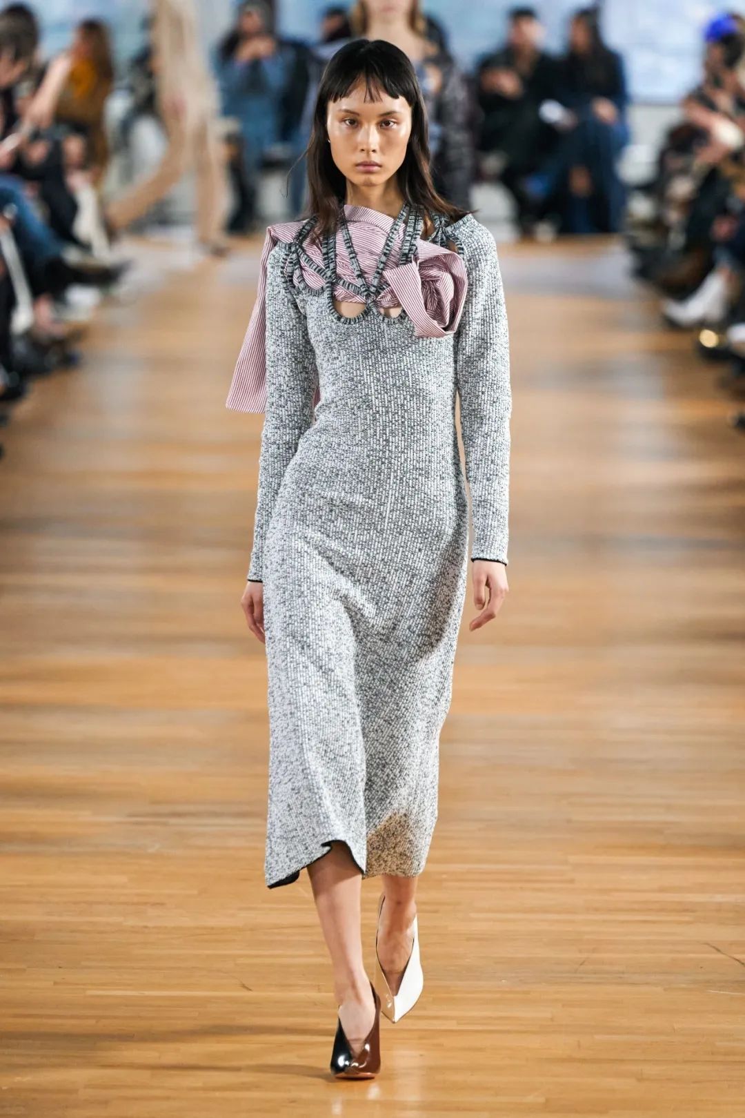 2020秋冬巴黎时装周收官新面孔超模闪耀时尚之都