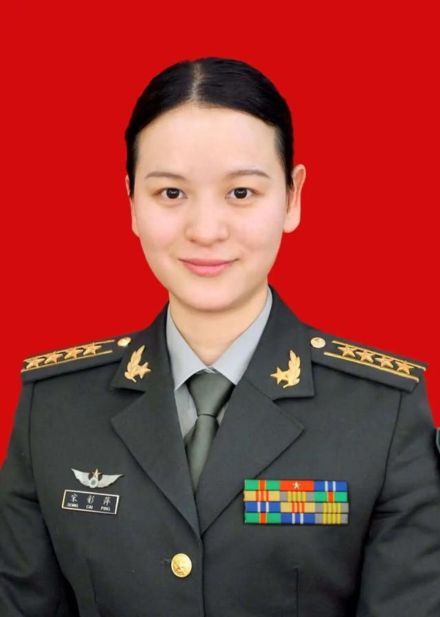 今天我们一起致敬白衣女战士附抗疫巾帼英雄谱