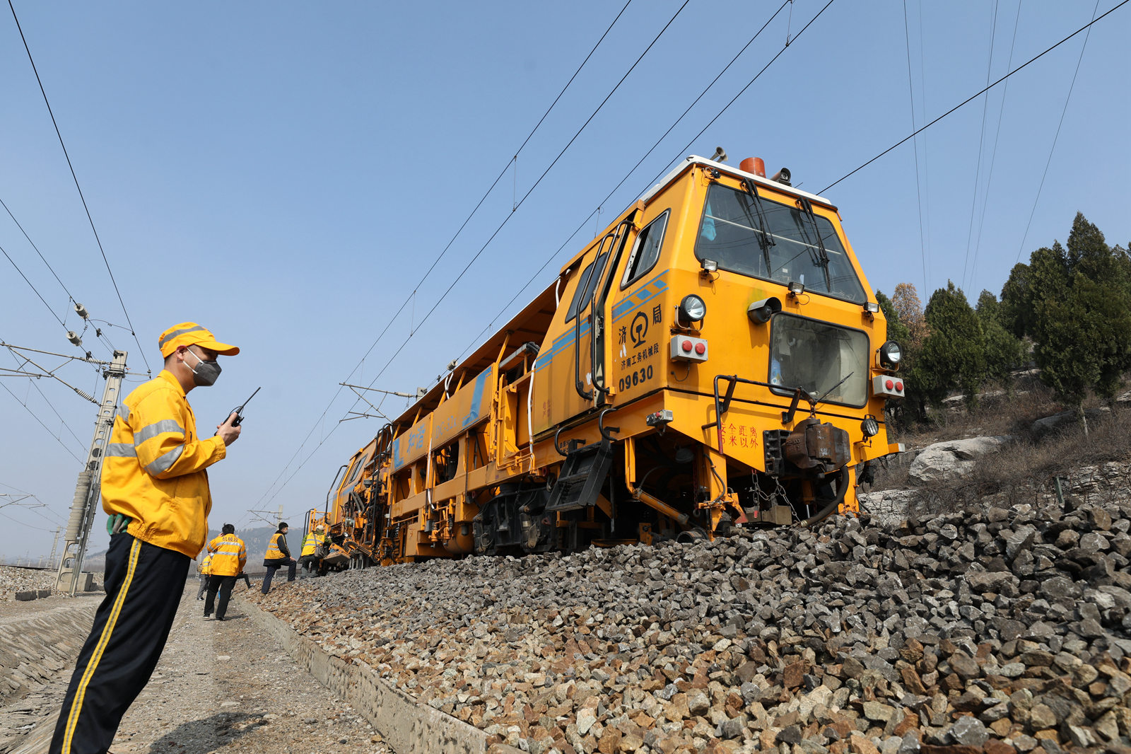涨知识京沪铁路清筛施工进行时
