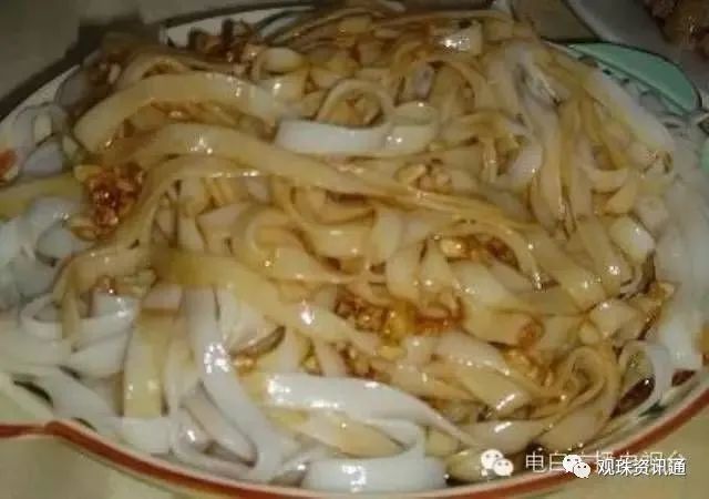 转 可岁月的轮轴转来转去 人们总转不出对故土和母亲的思念长长的粉皮