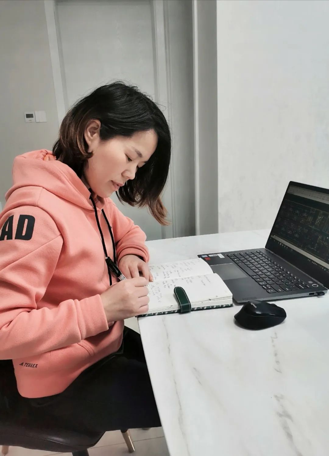 汤一凡(bim中心)