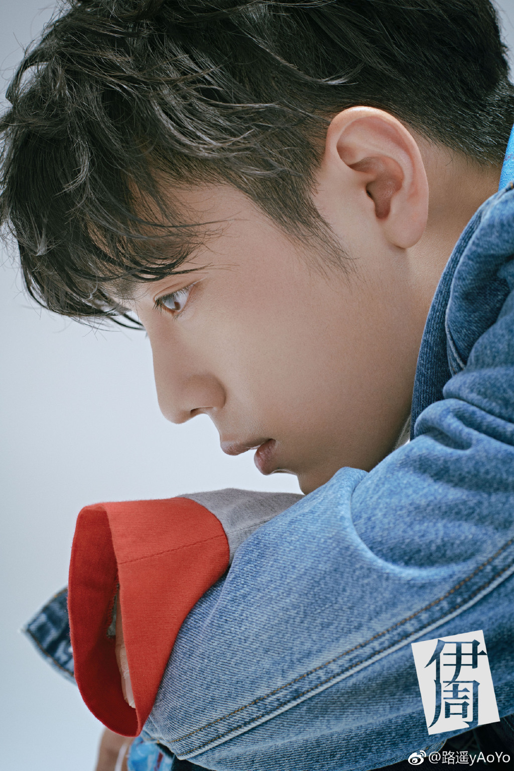 肖战《伊周》杂志大片回顾 演员肖战一人千面_上线