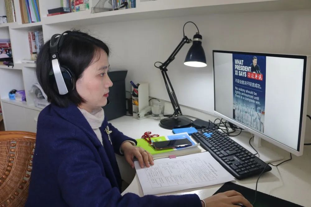 校知联会会长刘慧老师校知联会副会长谢黔江老师湖南省芙蓉百岗明星