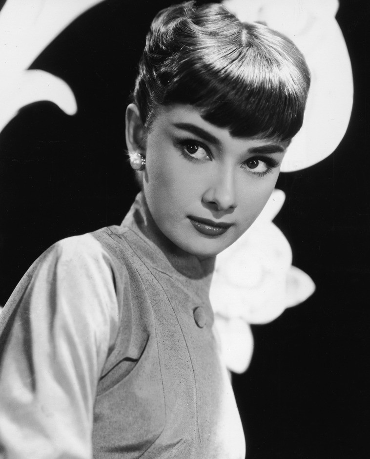 原创黛丽赫本的气质真绝优雅了一辈子依然是那个落入人间的天使