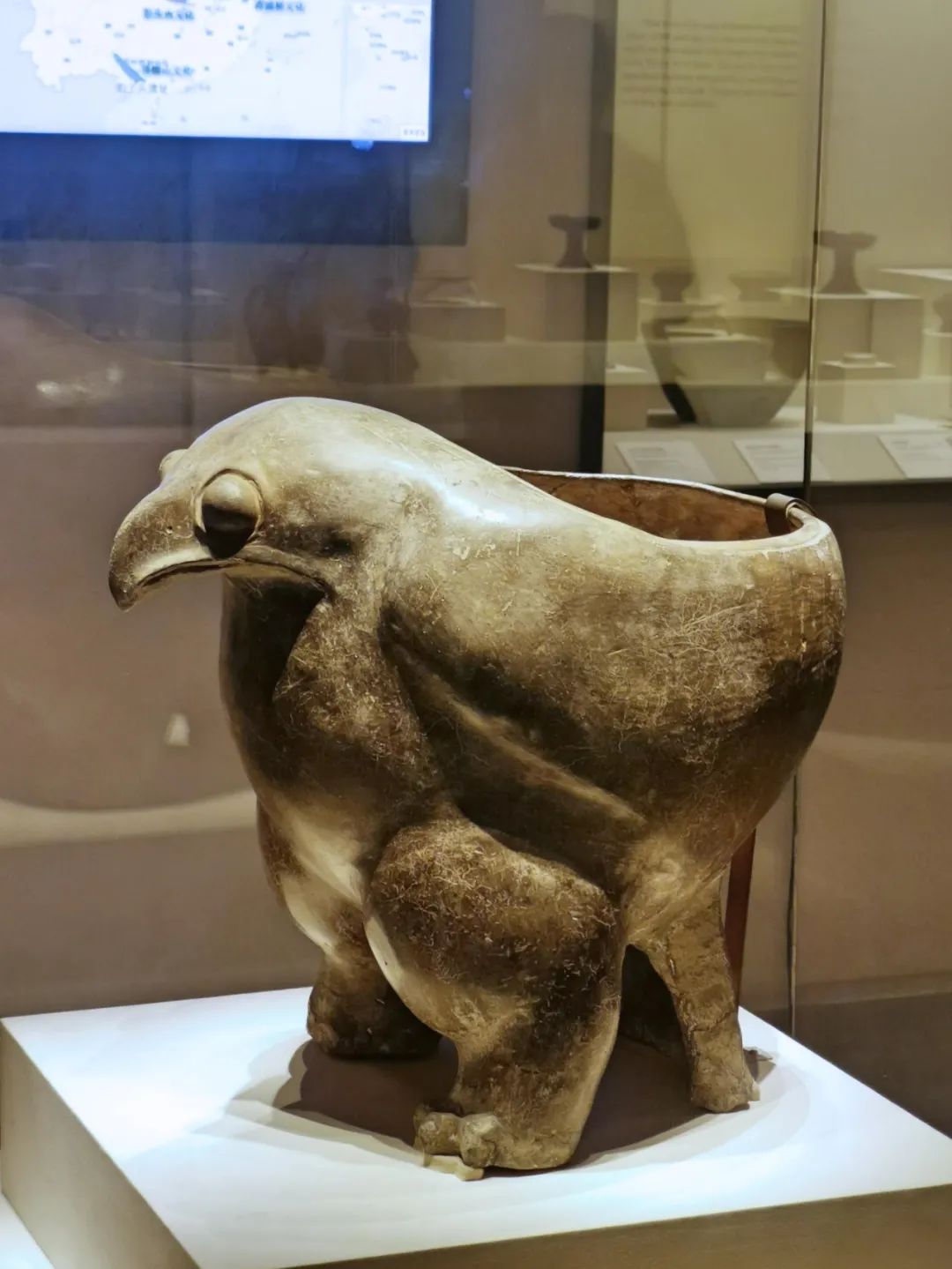 老撕机带你看国宝陶鹰鼎国家博物馆的镇馆之宝真的只靠萌