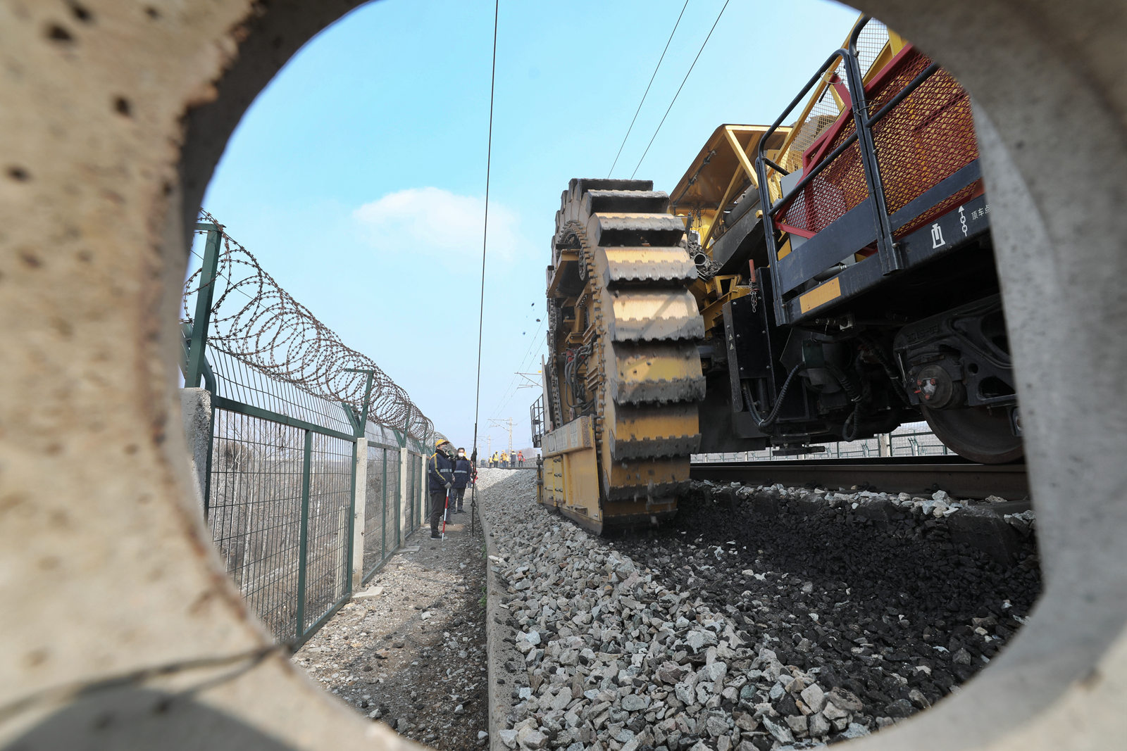 涨知识京沪铁路清筛施工进行时