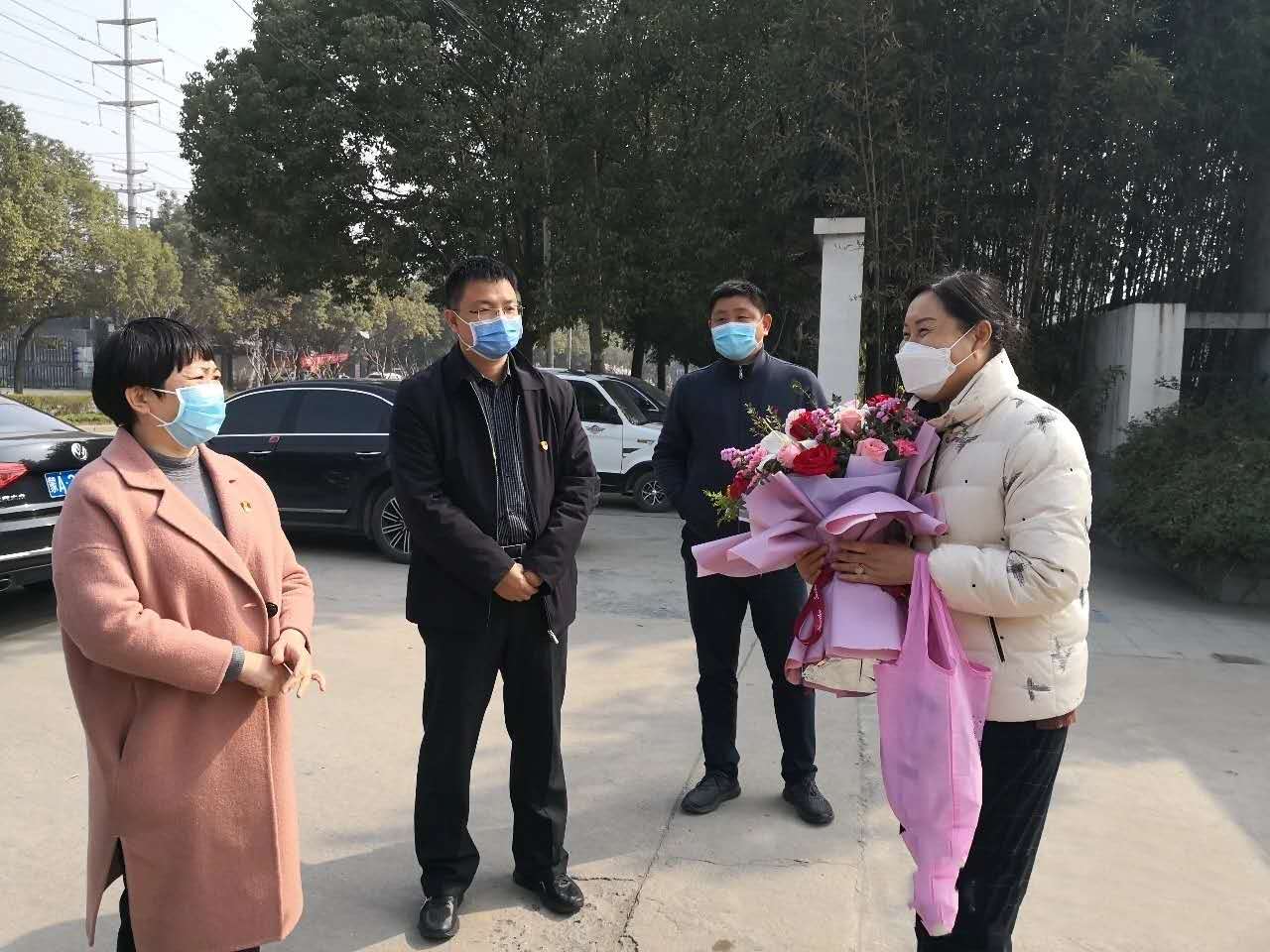西平县产业集聚区:铿锵玫瑰 不负韶华