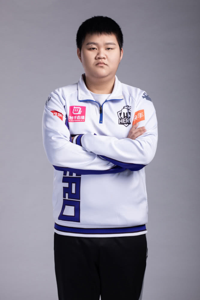 kpl巅峰王者会:hero出现三个熟悉id让人意外,他曾和纵情齐名!_诺龙