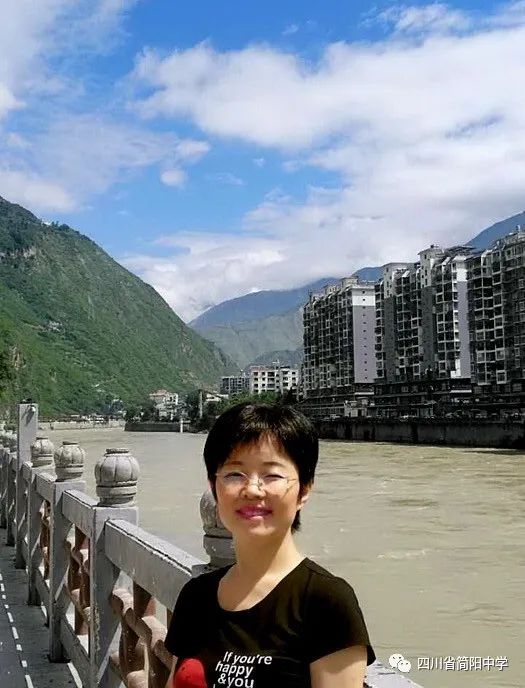 巾帼情深千般醉花开脉脉分外香四川省简阳中学2019年度巾帼先进光荣榜