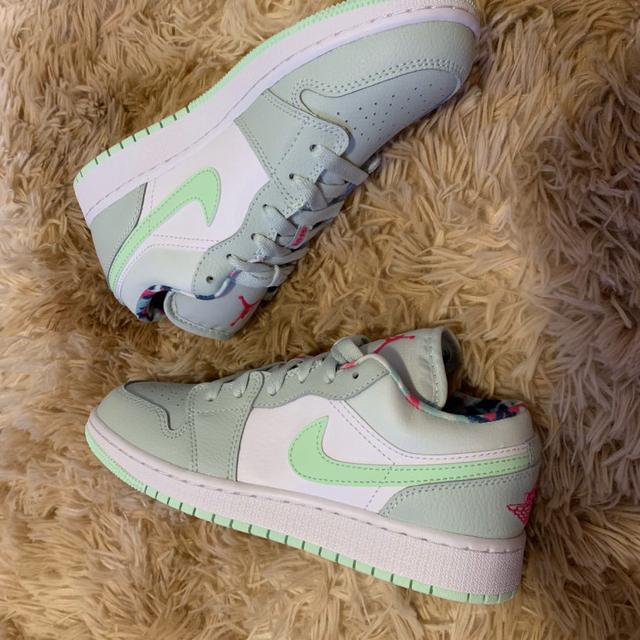 nike aj1低帮薄荷绿,绝对小清新,没跑了!你爱了吗?