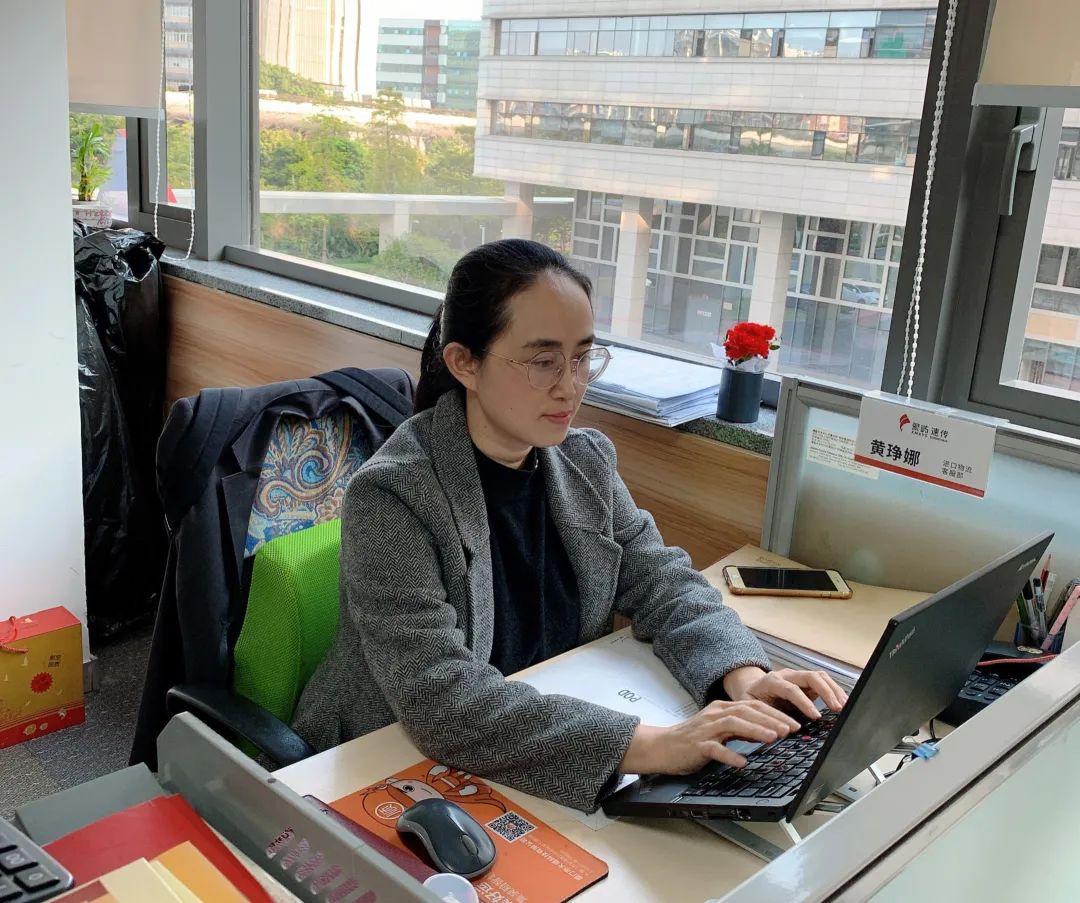 冲锋前线保通关争分夺秒搭通道04象屿抗疫巾帼正是依托于郭晓旭及其