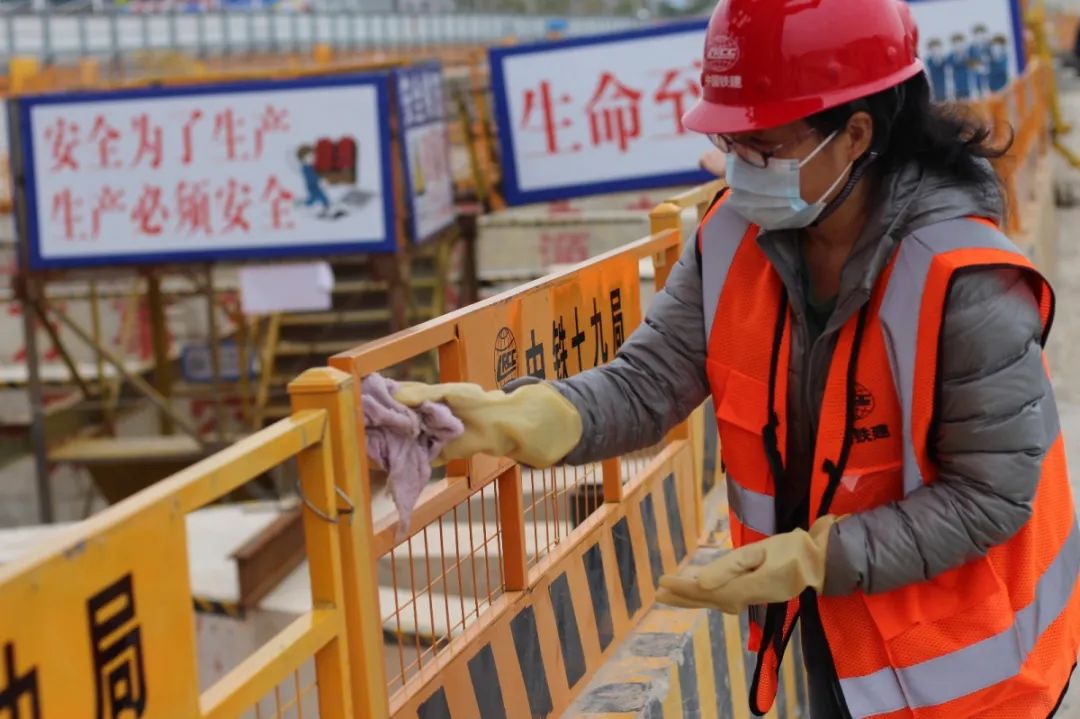 疫情之下,她们巾帼不让须眉!