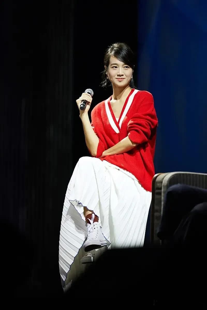 现在大家在像谁道歉,总是会有意无意的来一句朱丹的名道歉场面骚凹瑞