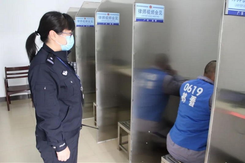 致敬江门最美她力量刚办完婚礼女警与警察丈夫共赴抗疫一线