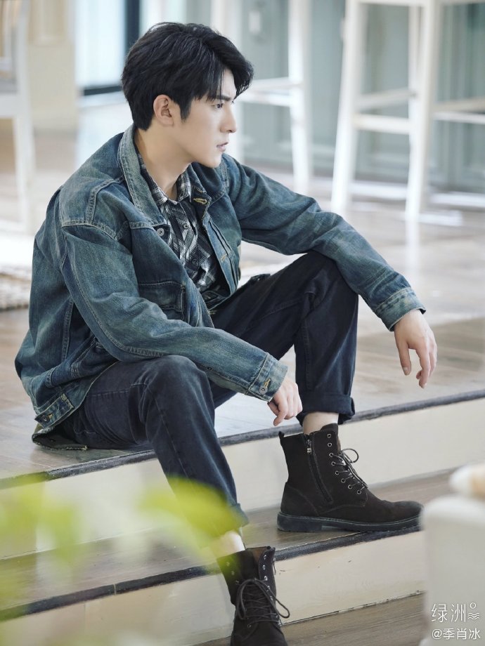 艺人不喜欢营业,粉丝怎么熬过去?季肖冰的粉丝给您在线支招