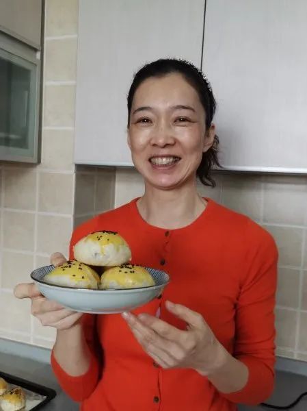 一品蛋黄酥诸城公司 韩丽火龙果溶豆昌邑公司 高娟娟最快午餐昌邑公司