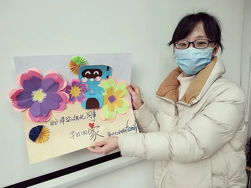 当女神节撞上新冠病毒疫情看吾家女神文武双全斗疫
