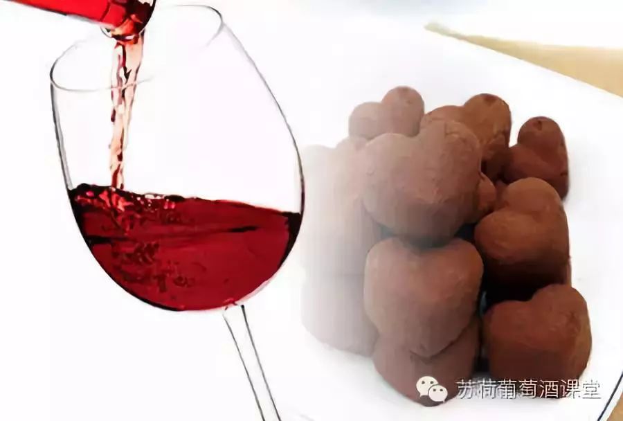 由于巧克力的制作工艺与葡萄酒的酿造工艺十分相似的原因,可可豆和