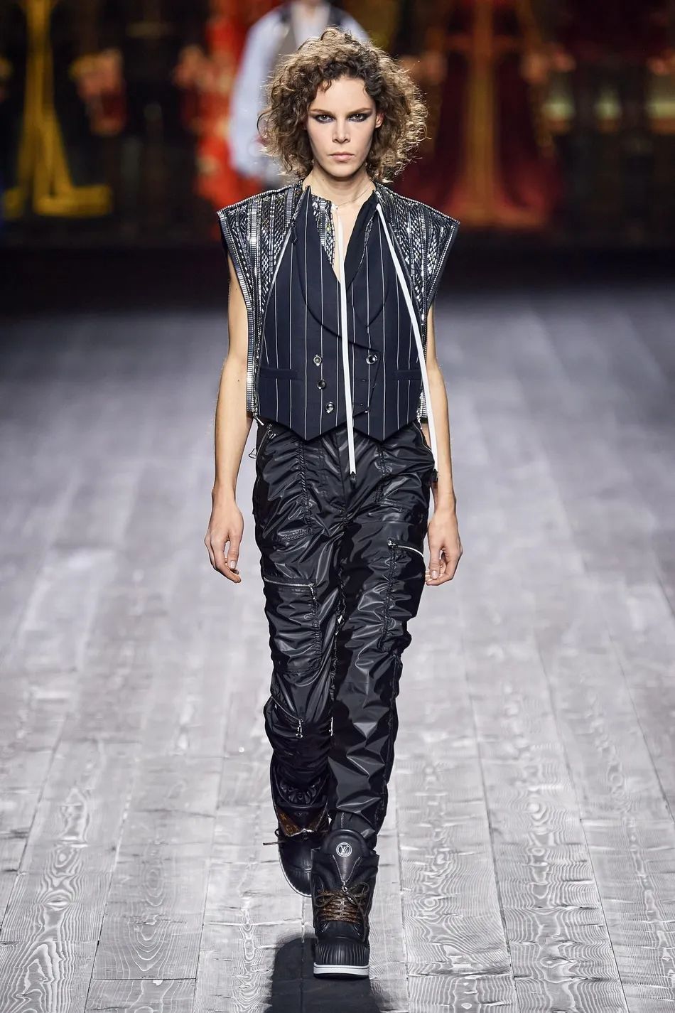 现代服装图片结合,现代服装图片,现代服装展示图片_大山谷图库