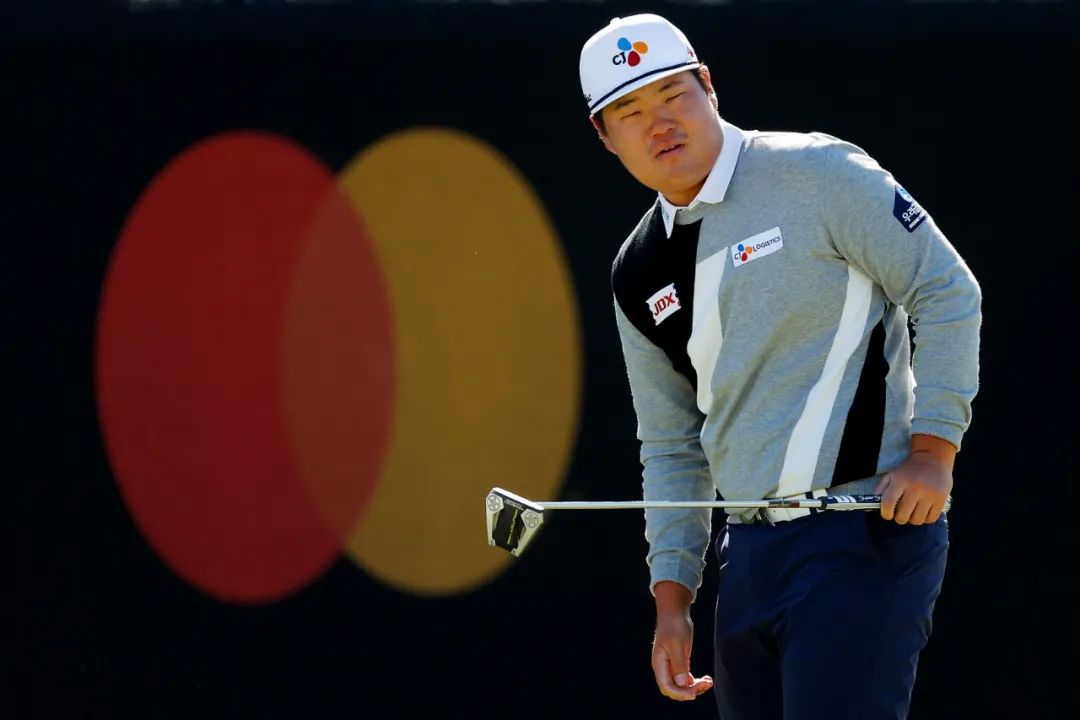 帕尔默邀请赛哈顿独自领先冲冠小麦次席张新军t36