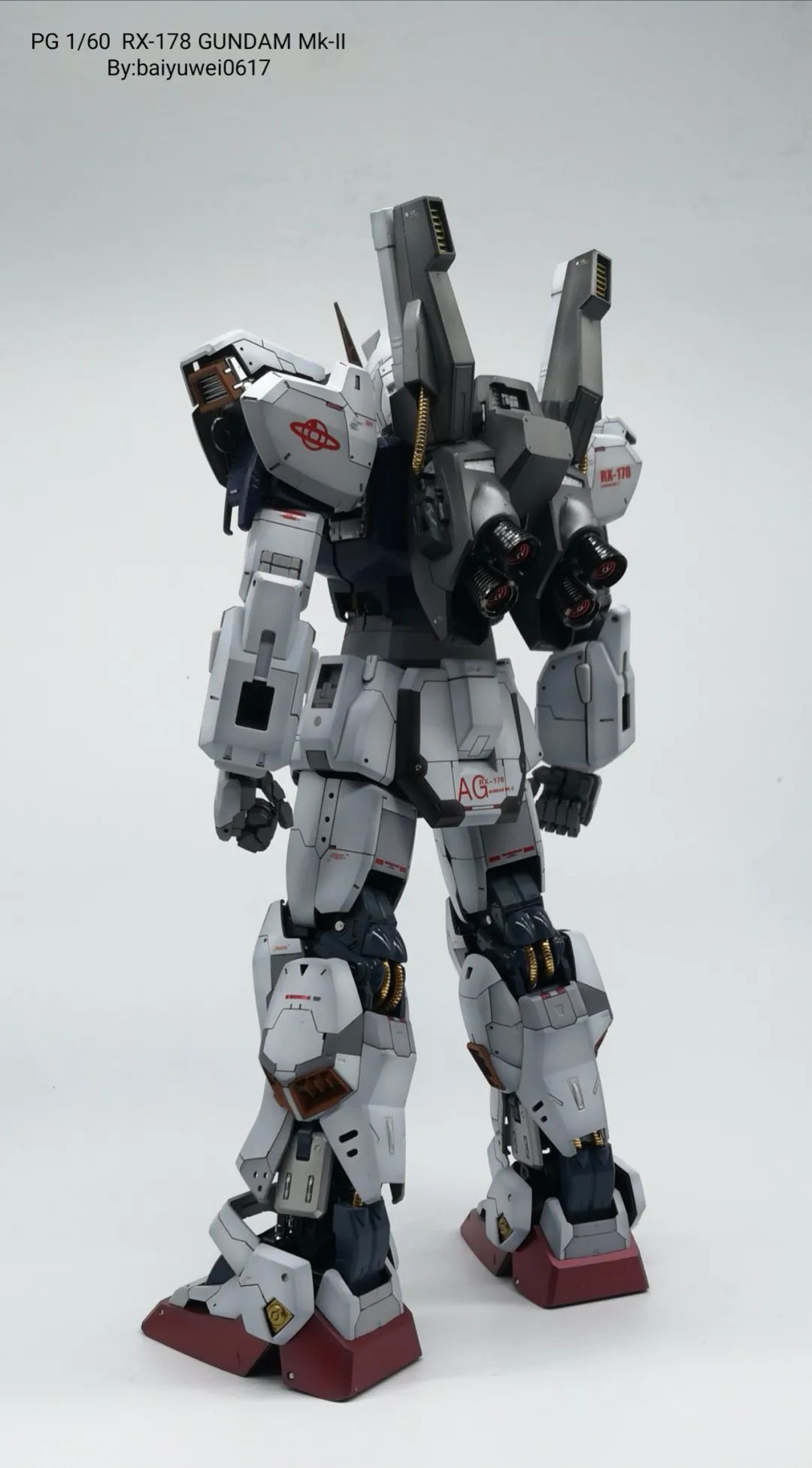 最后,通过加一点细节,符合了我对mk2高达的感觉.